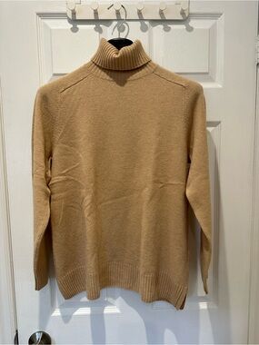 Massimo Dutti Wool-Cashmere camel turtleneck sweater